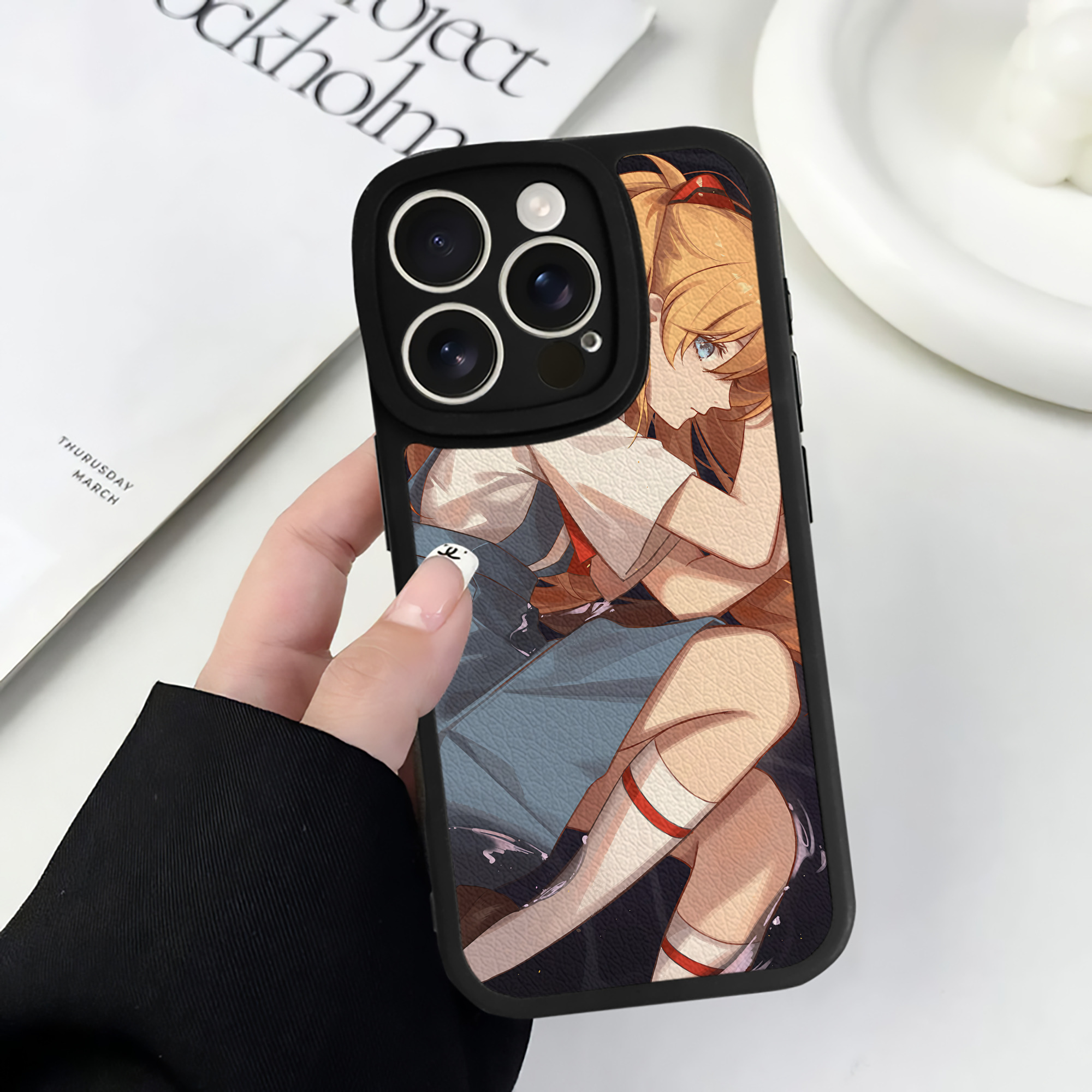 （画像用） EVA 新世紀エヴァンゲリオン 【iPhone 16シリーズ対応】シリコンスマホケース（レザー調） 材質：シリコン